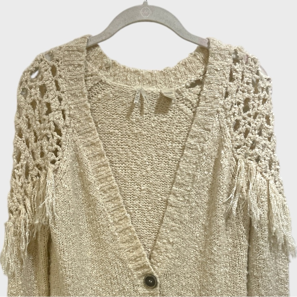 BKE Cream Knit Cardigan Fringe  with Lace Details Size Small - Picture 4 of 11